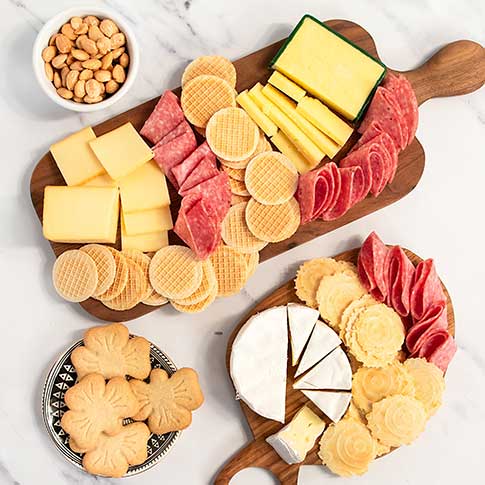 International Connoisseur Gift Box