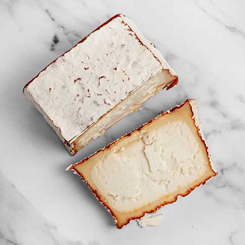Leonora a Fuego Spanish Goat's Milk Cheese