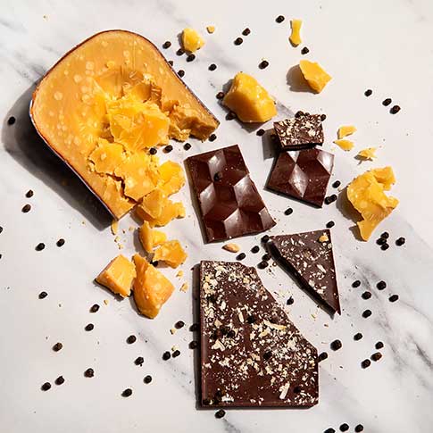 Gouda & Peppercorn Milk Chocolate Bar